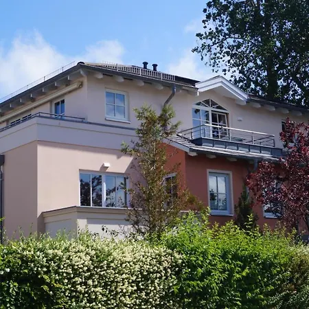 Grosszuegige Whg. Mit Verglaster Veranda, Geschuetzter Terrasse